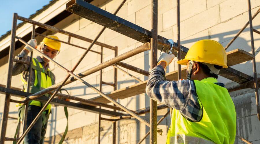 Professional residential roofers in Scranton, IA